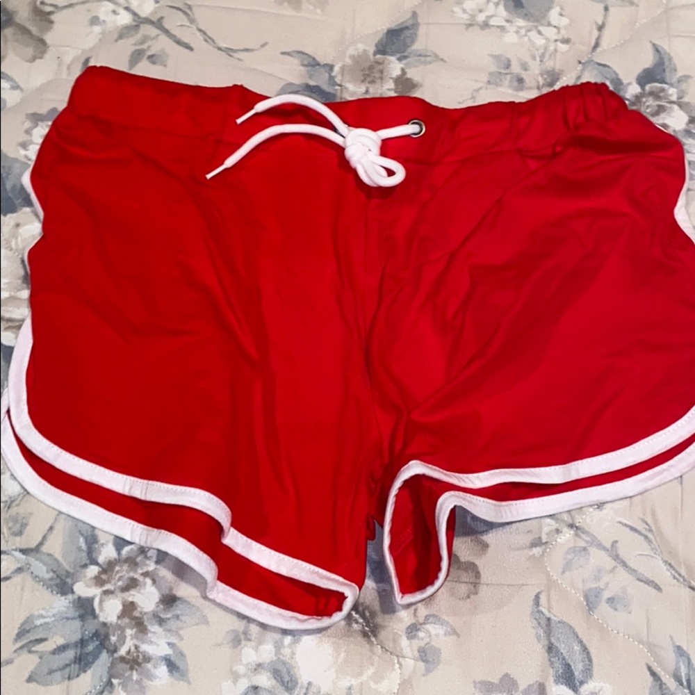 red shorts